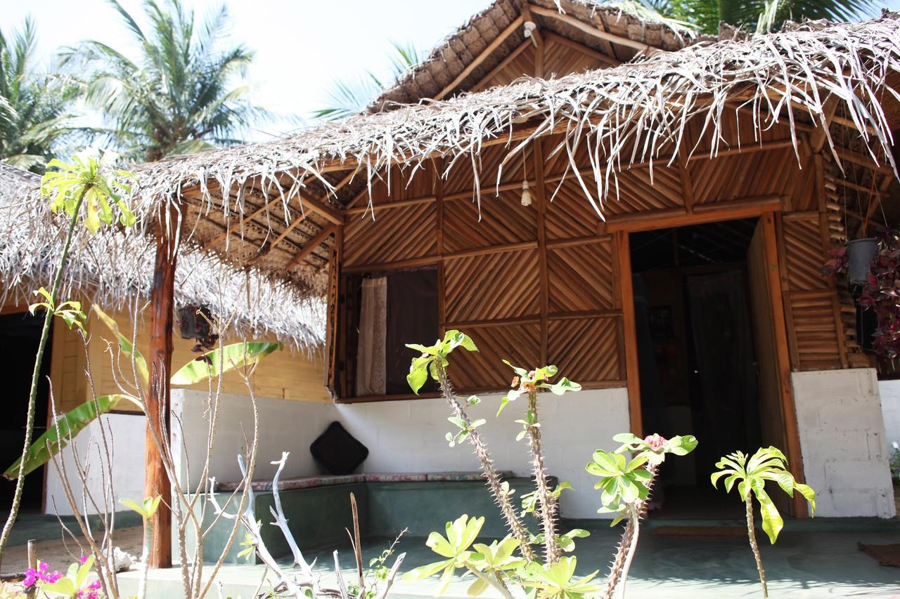 Sun Wind Beach Kalpitiya Kite Resort エクステリア 写真